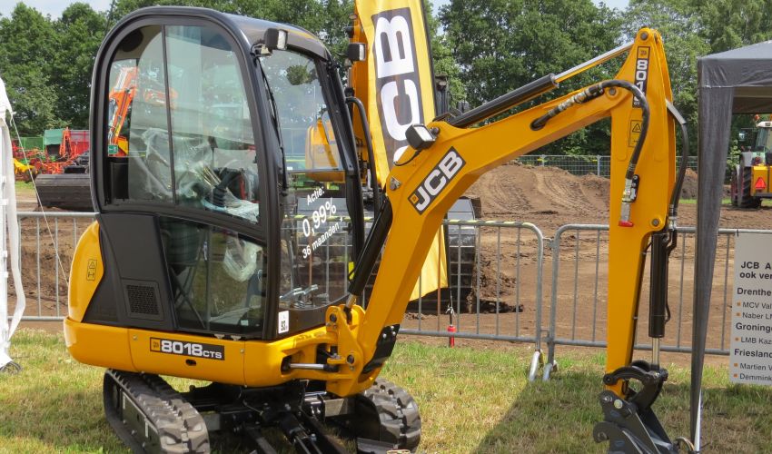 JCB Minigraver