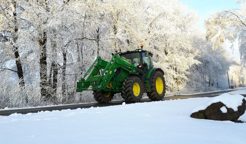 John Deere 6110R