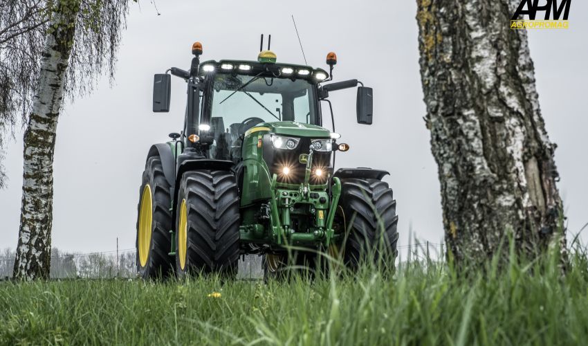 John Deere 6145R