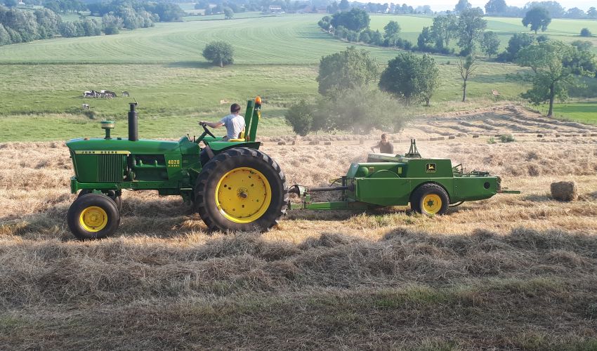 John Deere 4020