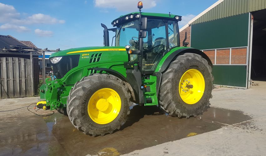 John Deere 6155R