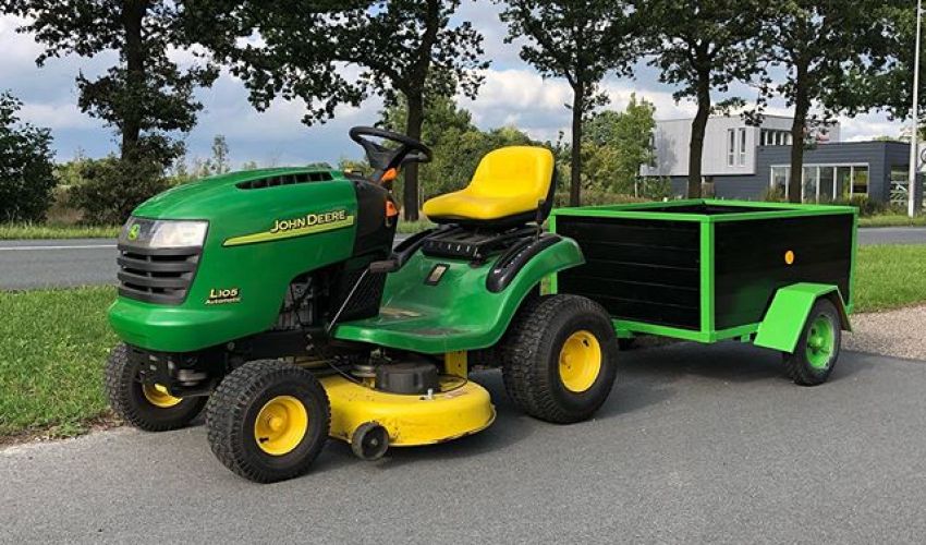 John Deere 1055