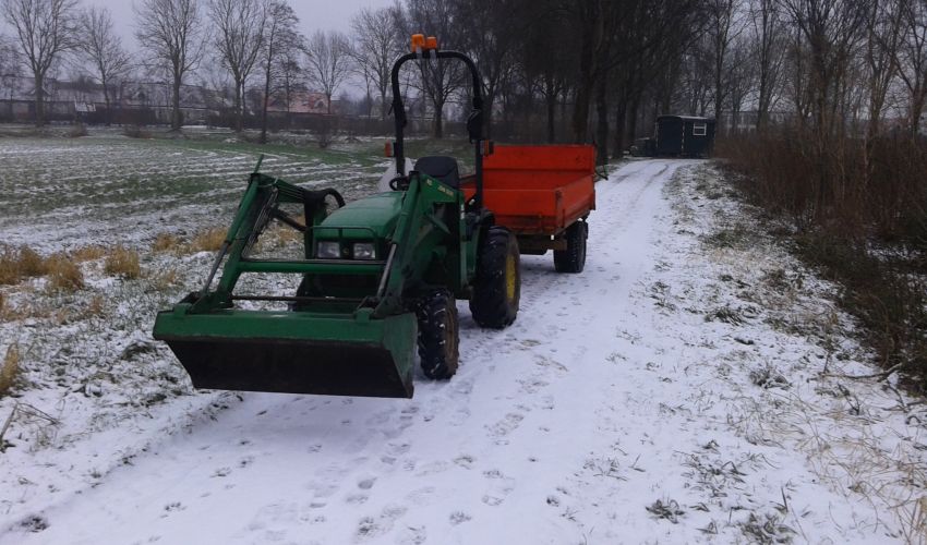 John Deere 410