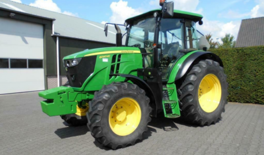 John Deere 6090MC