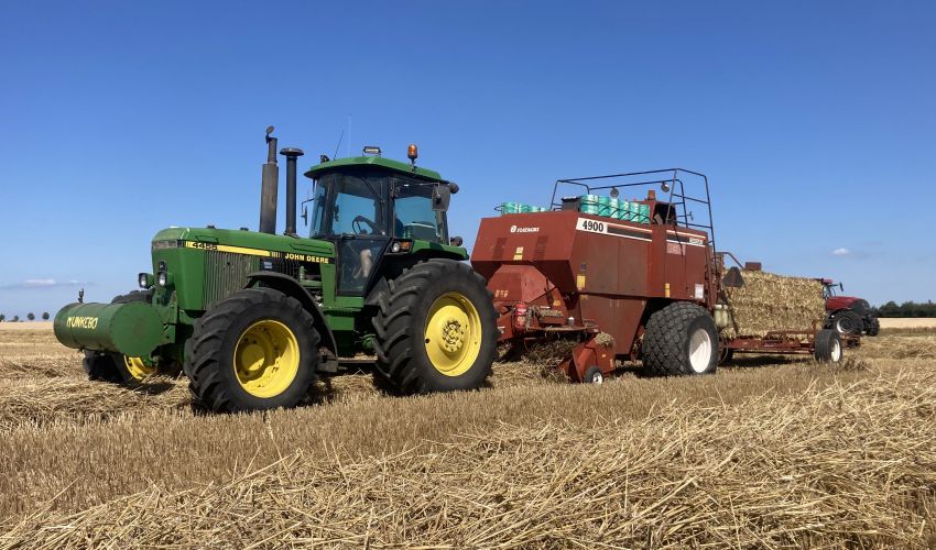 John Deere 4455
