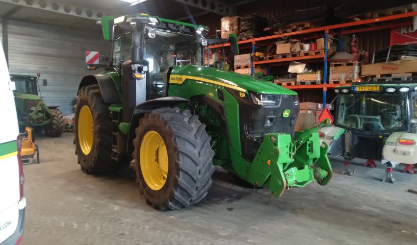 John Deere 8R(T/X) 410