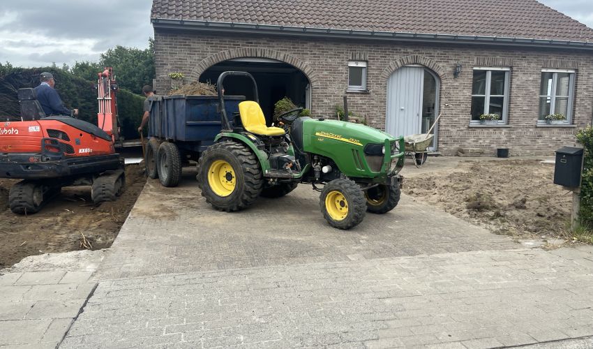 John Deere 2520