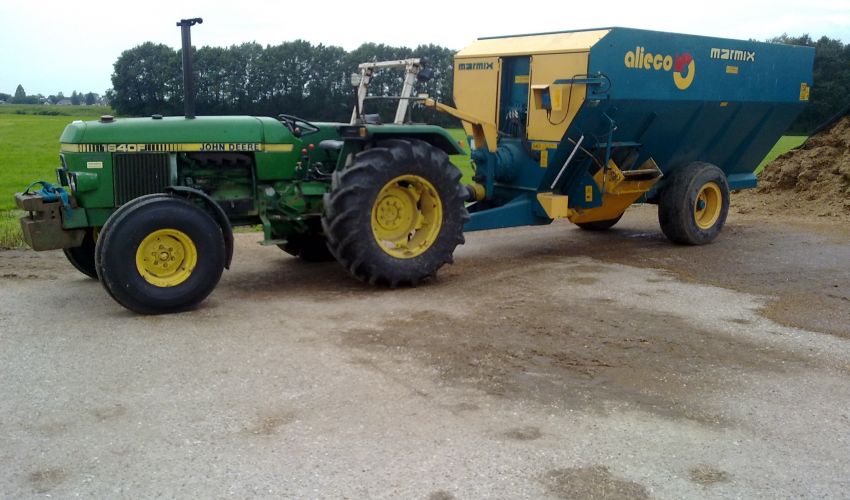 John Deere 1640F