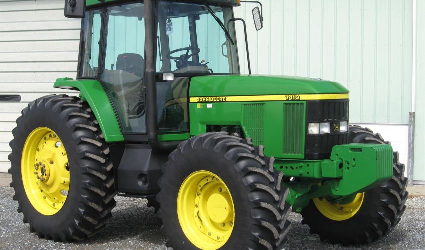John Deere 7410