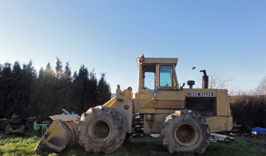 John Deere Shovel