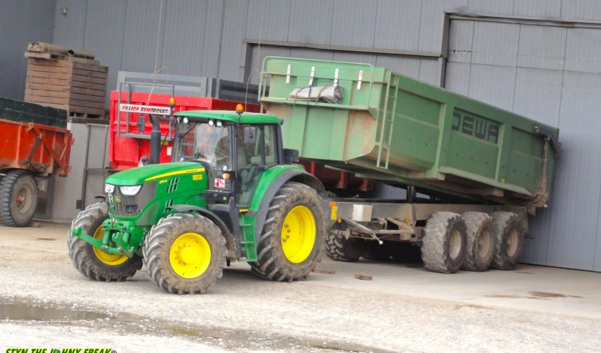 John Deere 6150M