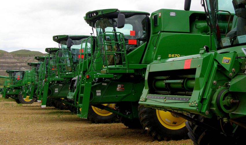 John Deere Combine Specs and data - United Kingdom