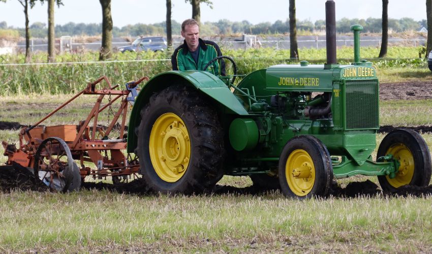 John Deere AR