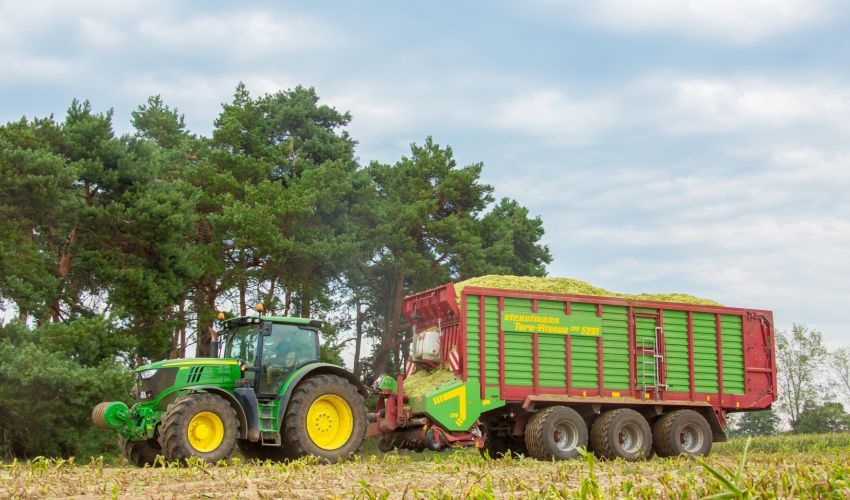 John Deere 6170R