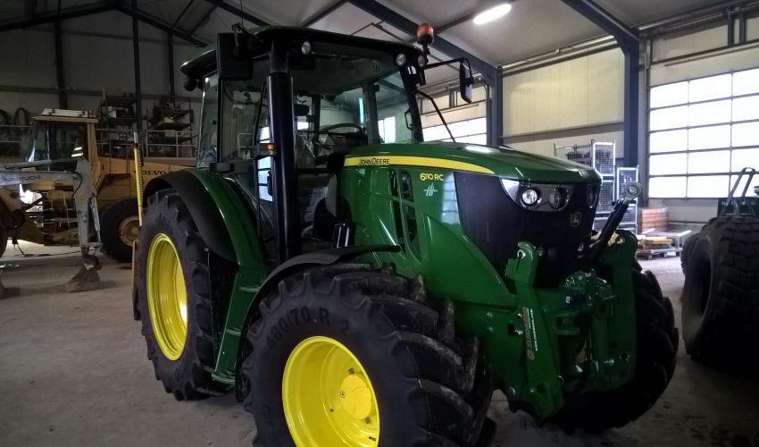 John Deere 6110RC