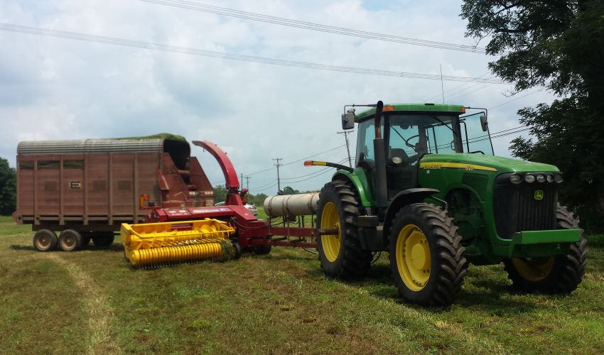 John Deere 8120