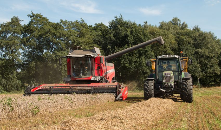 Massey Ferguson 7370 Combine