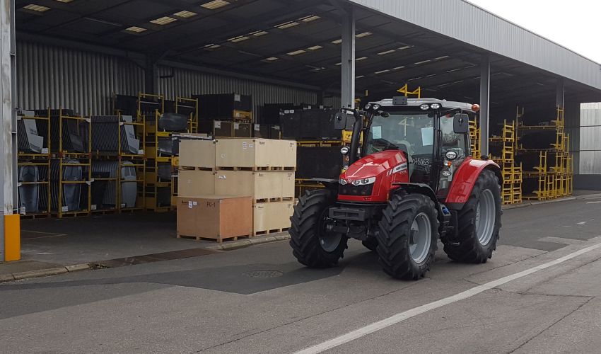 Massey Ferguson 5711