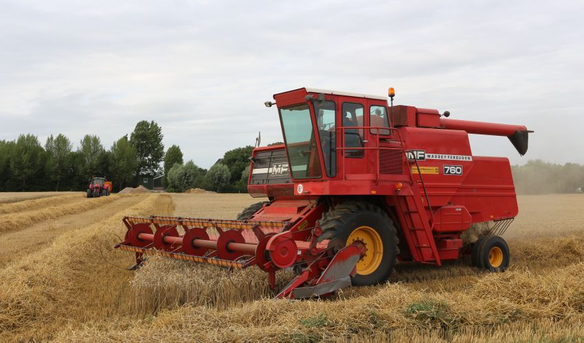 Massey Ferguson 760