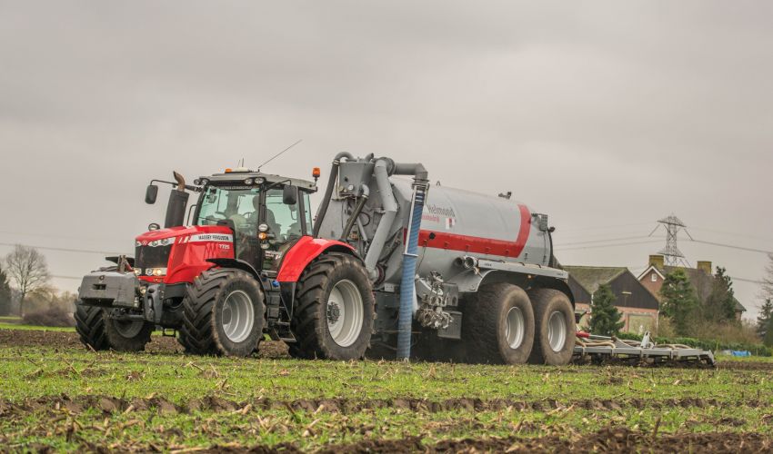 Massey Ferguson 7726