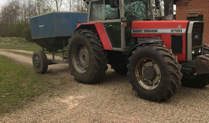 Massey Ferguson 2720