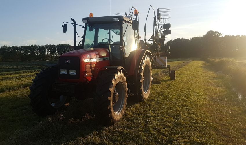 Massey Ferguson 4335