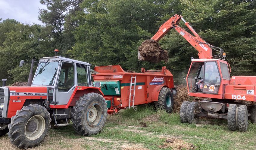 Massey Ferguson 690
