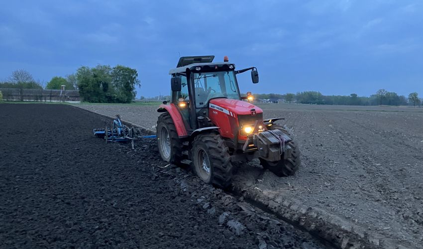 Massey Ferguson 5425