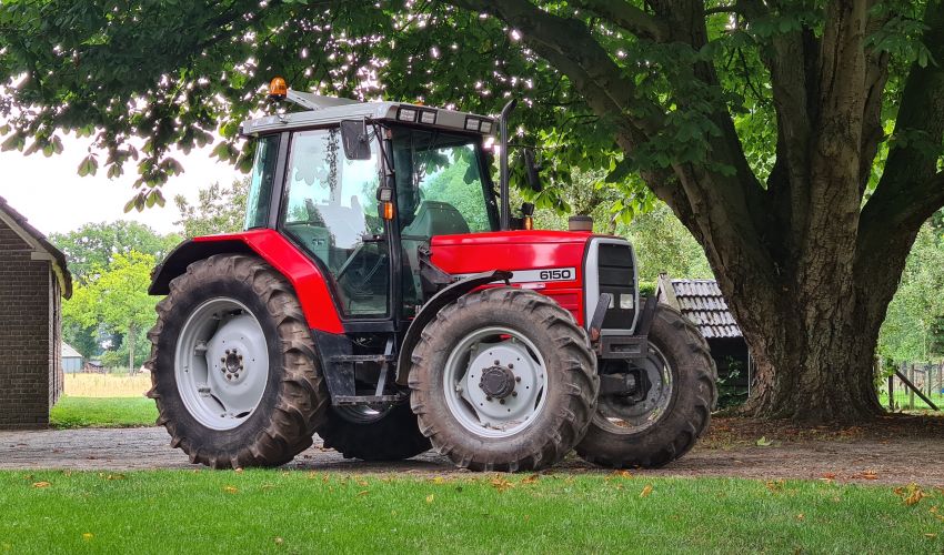 Massey Ferguson 6150