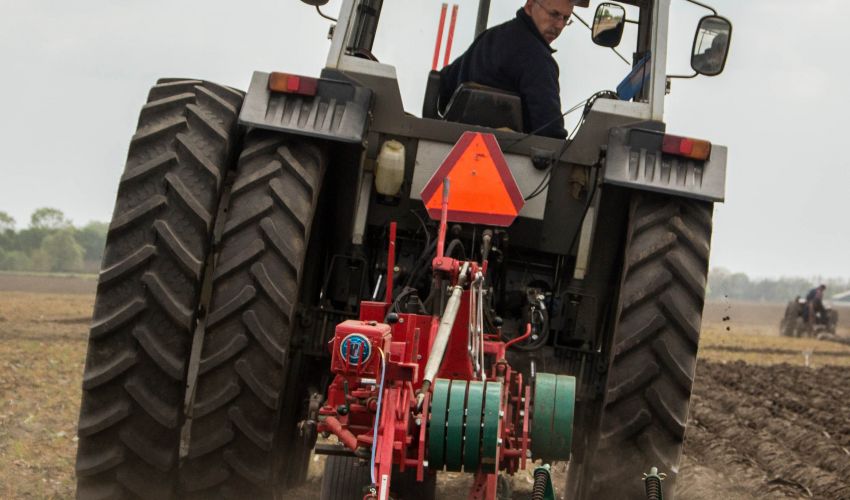Massey Ferguson 365