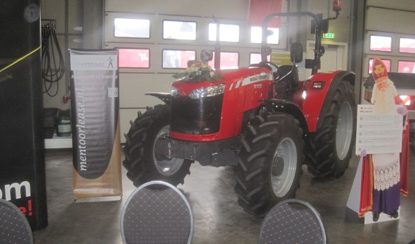 Massey Ferguson 4708