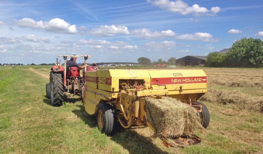 New Holland 940 Pers