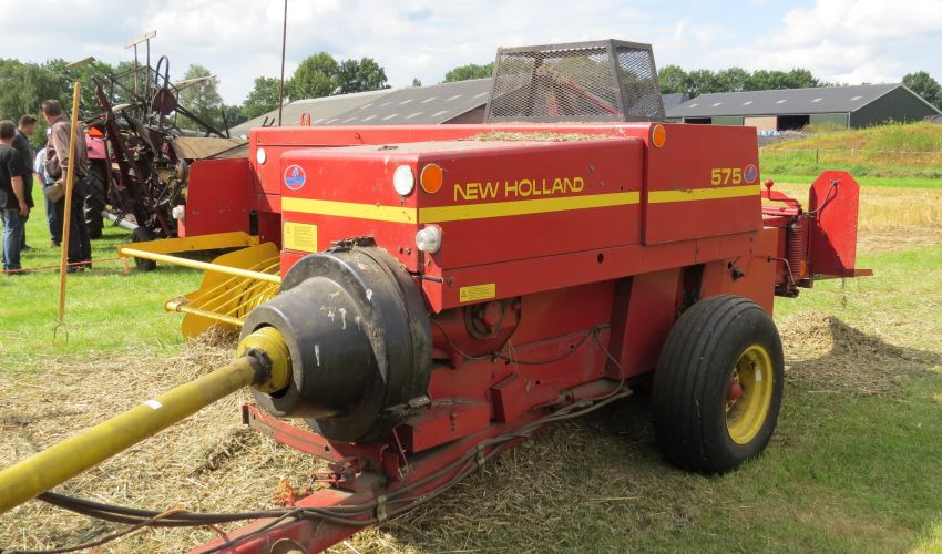 New Holland 575 Pers