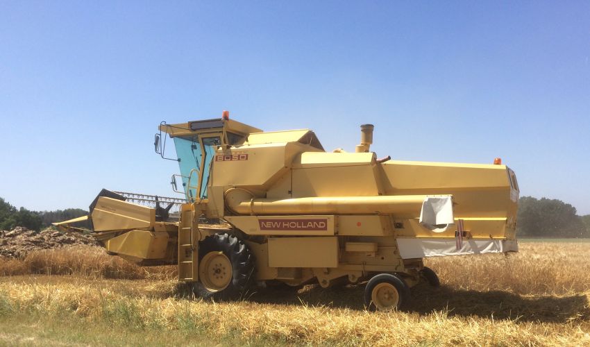 New Holland Clayson 8050