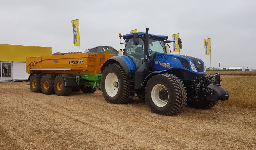 New Holland T 7.275
