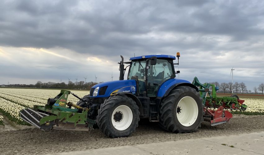New Holland T 6050 