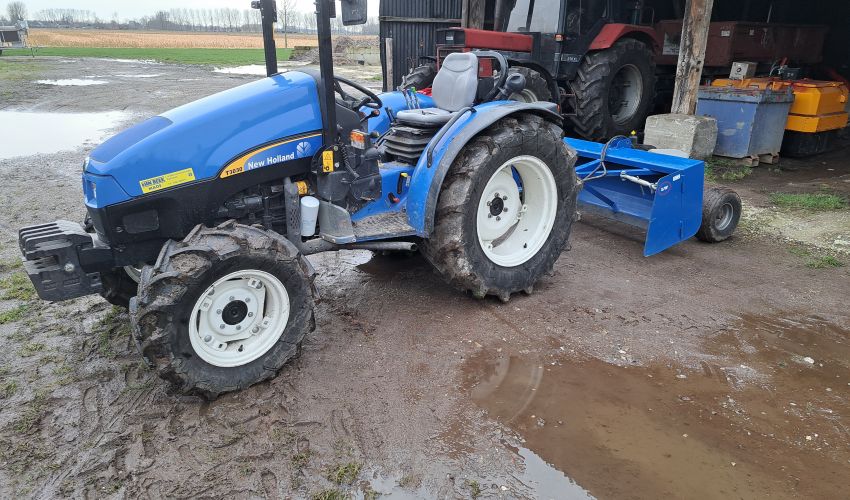 New Holland T 3030