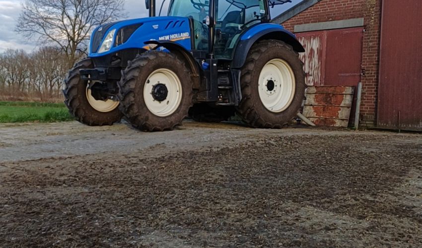 New Holland T 6.125