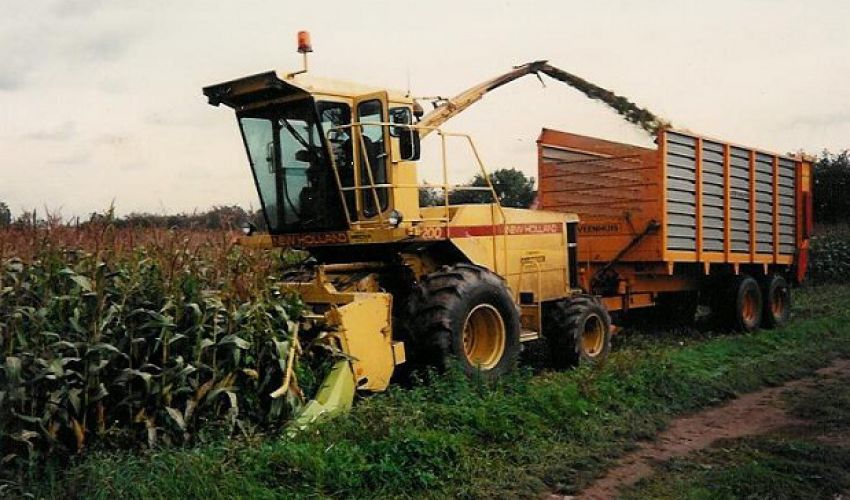 tractor new holland 200 hp