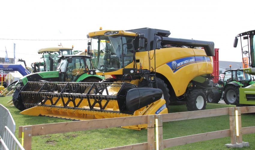 New Holland CX 5090