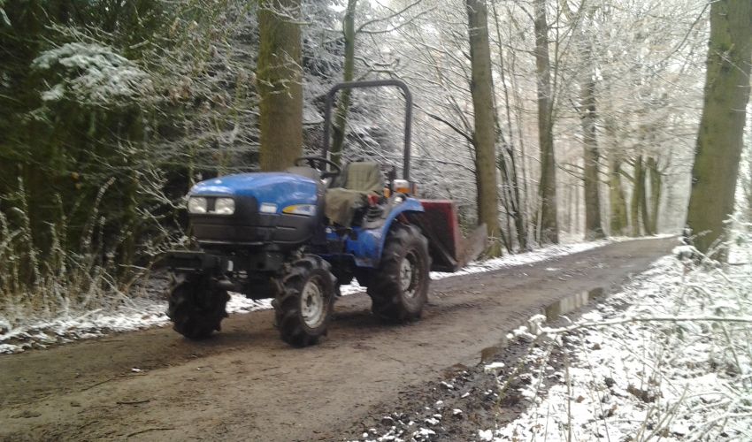 New Holland TC24D