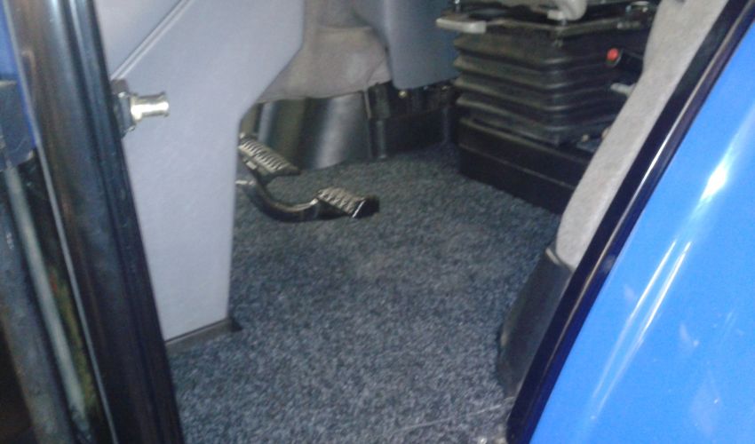 New Holland Interieur