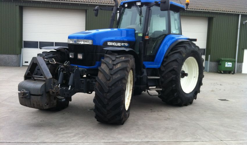 New Holland 8770