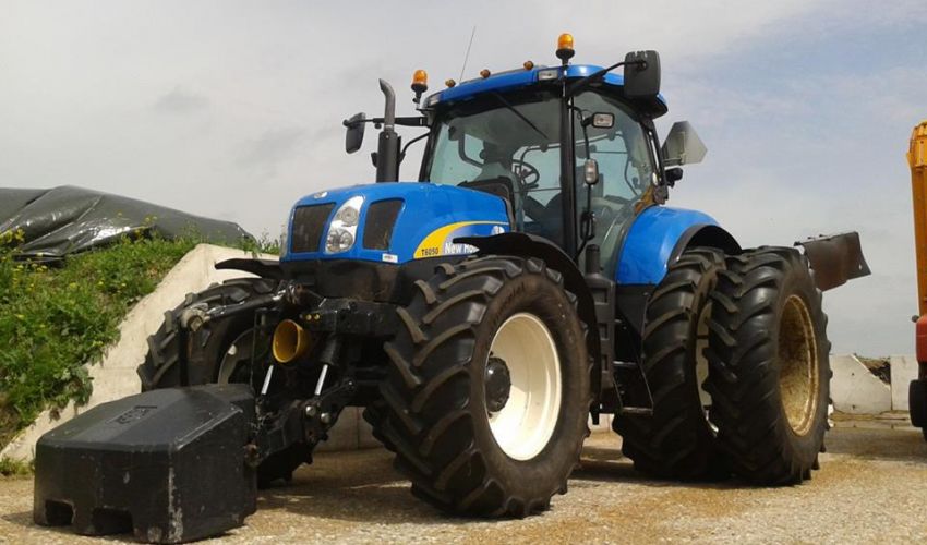 New Holland T 6050