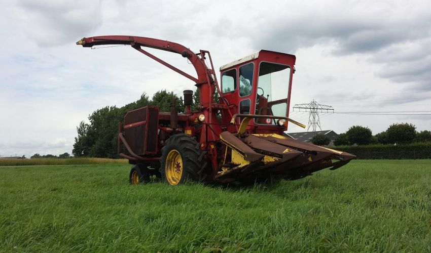 New Holland 1890