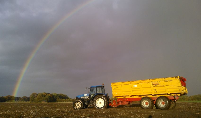 New Holland 8260