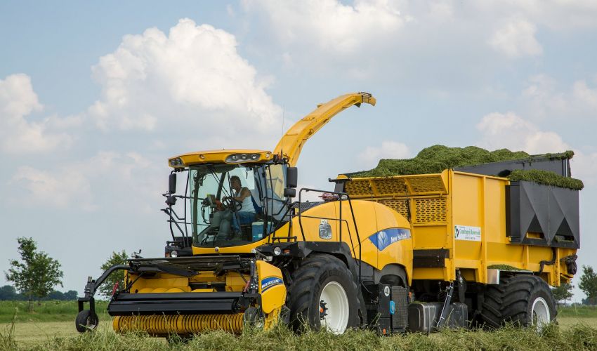 New Holland FR