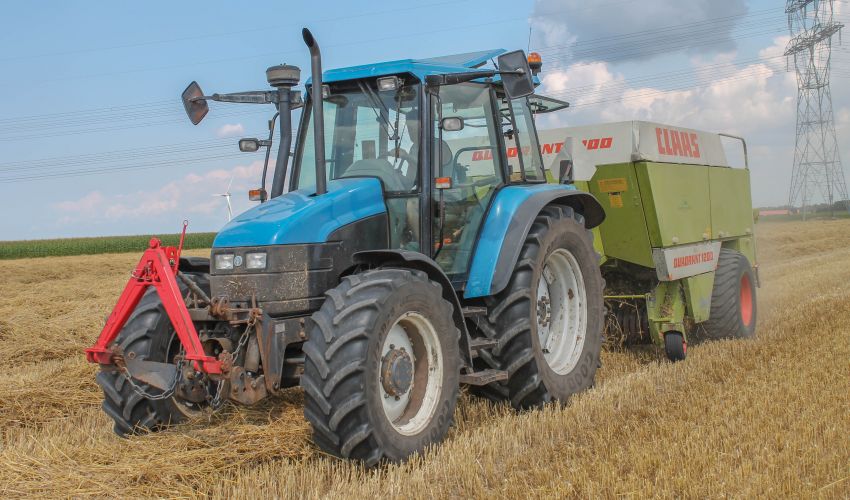 New Holland TS