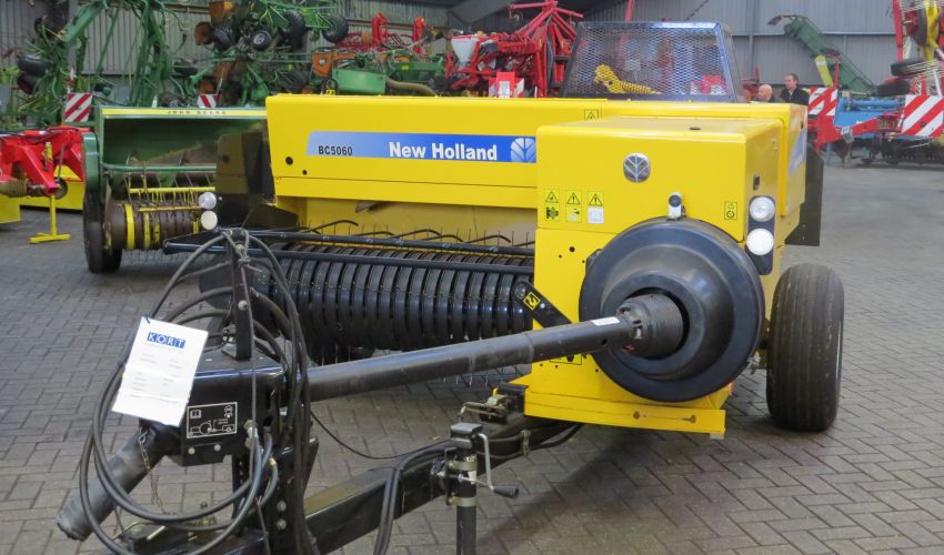 New Holland BC 5060
