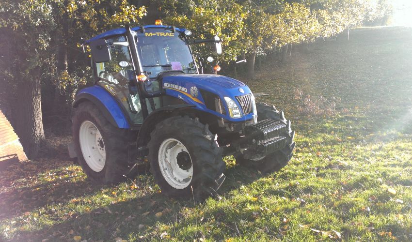 New Holland T 4.95